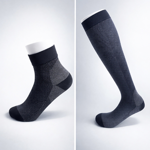 Chaussettes de sport respirantes sans couture pour femme, antidérapantes, pour favoriser la circulation sanguine - Product Image 1