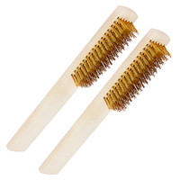 Brosse à manche en bois pour le polissage, le meulage et le nettoyage des surfaces et des intérieurs des appareils industriels – Brosses en rangée