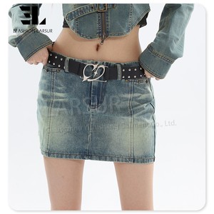 LARSUR Custom Denim Factory Mujeres Distress Dos piezas Y2k Short Denim <span class=keywords><strong>Cargo</strong></span> Mini Falda Set Micro Mini Jean Falda y Crop Top Set - Product Image 5