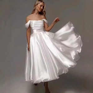 Robe de mariée en satin blanc, épaules dénudées, longueur midi, pour mariages en extérieur, robe de demoiselle d'honneur, expédiée depuis l'étranger - Product Image 1