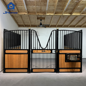 Aanpasbare Moderne Paardenstallen Luxe Elegante Bamboe Hout Paarden Stall-Systemen Voor Boerderijen Functioneel Duurzaam Schuilplaats Ontwerp - Product Image 2