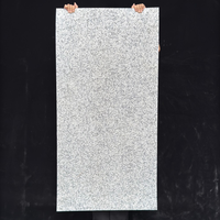 Pierre flexible finition litchi, utilisation intérieure et extérieure, légère et fine, flexible pour surfaces courbes, découpable au couteau