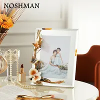 NOSHMAN 7 इंच अनुकूलित नॉर्डिक क्लासिक सोने का पानी चढ़ा सफेद वर्ग डेस्क धातु फ्रेम के लिए चित्र ग्लास फोटो तस्वीर फ्रेम लक्जरी