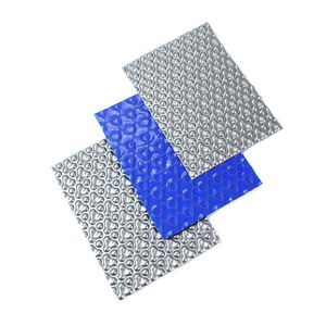 Cubierta de Aislamiento Plegable para Piscina de Alta Calidad, Fabricada en PE con Diseño de Burbujas, Evita la Caída de la Temperatura del Agua - Product Image 5