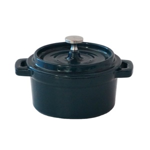 ChuiHua 2023 nuevo tipo <span class=keywords><strong>mini</strong></span> horno holandés <span class=keywords><strong>mini</strong></span> olla esmaltada <span class=keywords><strong>de</strong></span> <span class=keywords><strong>hierro</strong></span> fundido <span class=keywords><strong>mini</strong></span> olla para cocina o restaurante uso cazuela esmaltada - Product Image 1