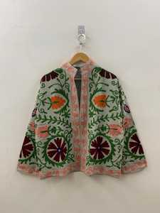 เสื้อแจ็คเก็ตกำมะหยี่ปักลายดอกไม้สไตล์โบฮีเมียน ผู้ผลิตและผู้ส่งออก OEM จากอินเดีย - Product Image 6