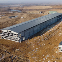 Vente Flash : Poulailler semi-ouvert de style ferme en acier préfabriqué avec ventilation et silo, garantie 5 ans