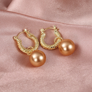 Orecchini a Cerchio Vintage Francesi Effetto Perla per Donne, Eleganti e Versatili Gioielli per Orecchie alla Moda - Product Image 3