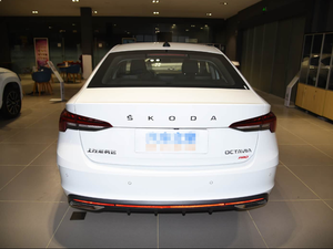 Nuovo Modello 2025 SAIC <span class=keywords><strong>SKODA</strong></span> <span class=keywords><strong>Octavia</strong></span> PRO TSI 280 DSG Edizione Premium 1.4T 150cv/ps L4 5 Porte 5 Posti Berlina Compatta - Product Image 2