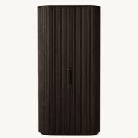 Armoire Premium en Chêne Foncé Cannelé, Style Américain Vintage, Profil Courbé, Double Porte, Meuble de Rangement Artisanal pour Chambre Principale de Villa