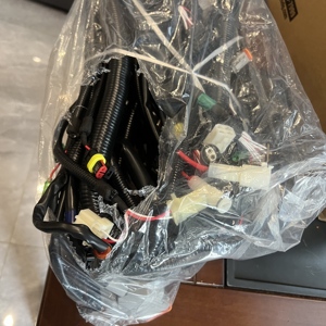 Pièce de rechange de haute qualité pour chargeuse sur pneus 29430004291 Faisceau de câblage du tableau de bord - Product Image 1