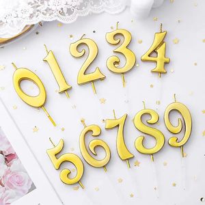 Grande bougie d'anniversaire numérique créative dorée en forme de boule, fournitures de décoration de gâteaux d'anniversaire, Noël, Nouvel An, Halloween, en cire de paraffine - Product Image 3