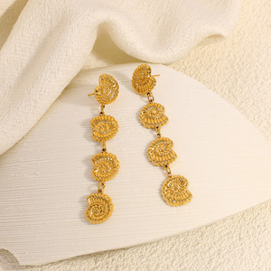 Boucles d'oreilles pendantes géométriques en acier inoxydable plaqué or 18 carats pour femmes, bijoux tendance - Product Image 3