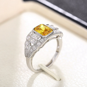 Anello Geometrico Stile Jazz per Donne, Gioiello da Dito alla Moda - Product Image 1