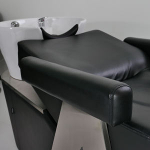 เก้าอี้สระผมบาร์เบอร์หนังหุ้มเบาะเซรามิกสีขาวทันสมัย โครงเหล็กสแตนเลส ปรับเอนได้ครึ่งตัว เฟอร์นิเจอร์ร้านทำผม โรงแรม พาร์ค - Product Image 3