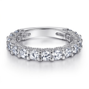 Anillo de Eternidad Clásico de Plata de Ley 925 con Circonita Cúbica de 0.8ct, Chapado en Rodio, para Compromiso, Aniversario o Fiesta - Product Image 6