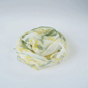 Châle long et doux pour femme, imprimé floral, style chinois, peint à la main, respirant, léger, bleu et jaune, en coton et tulle, tendance - Product Image 3