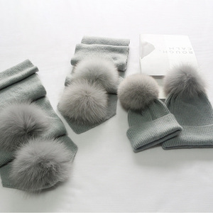 Chapeau pompon en fourrure de raton laveur Chapeau en laine tricoté <span class=keywords><strong>Bonnet</strong></span> et écharpe pour enfants <span class=keywords><strong>Ensemble</strong></span> pour l'hiver - Product Image 2