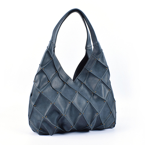 Elegante Borsa Tote di Lusso da Donna in Pelle PU Intrecciata di Grandi Dimensioni Borsa a Spalla con Tracolla Chiusura a Fibbia Magnetica e Pochette - Product Image 4