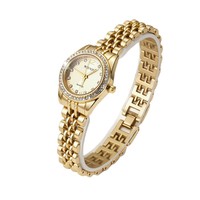 Montre pour femme de luxe sertie de diamants, chaîne à trois rangs, vintage, élégante, multicolores, quartz, polyvalente pour les cadeaux quotidiens