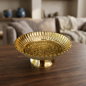 Assiette décorative ronde en métal poli avec incrustation dorée, style glamour, pour fêtes et réceptions - Product Image 5
