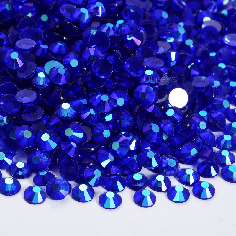 P168 Transparent Sapphire ab