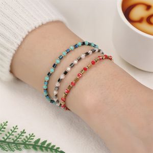 Modisches Kleines Handgehämmertes Kristallförmiges Perlenarmband Handgefertigtes Verstellbares Wickelarmband für Unisex Jubiläum - Product Image 2