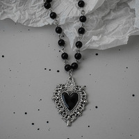 Nouveau Collier Pendentif Punk Gothique Rétro Religieux Minimaliste de Niche en Alliage Perlé avec Croix et Pierre Tombale