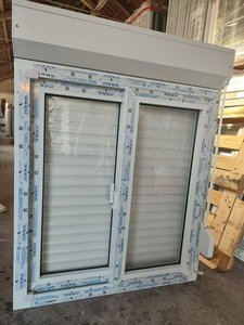 Fenêtre <span class=keywords><strong>coulissante</strong></span> en <span class=keywords><strong>PVC</strong></span> directement de l'usine <span class=keywords><strong>avec</strong></span> <span class=keywords><strong>volet</strong></span> <span class=keywords><strong>roulant</strong></span> en aluminium, protection contre le vent, la poussière et le soleil pour maison conteneur modulaire - Product Image 2