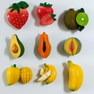 Aimants de réfrigérateur créatifs 3D en résine, motifs légumes, fruits, fraises, et autocollants peints <span class=keywords><strong>à</strong></span> la main pour coques de téléphone ou aérateurs de voiture - Tendance mode - Product Image 4