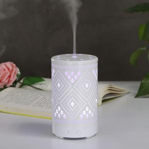โลหะ 100mL Aromatherapy Aroma Diffuser 7 สีไฟ <span class=keywords><strong>LED</strong></span> กลางคืนสำหรับห้องนอน 4 Timer Cool Mist Humidifiers - Product Image 6