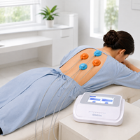 Stimulateur nerveux IFT et TENS 2 en 1, qui soulage efficacement la douleur et convient à une utilisation dans les hôpitaux et les cliniques.