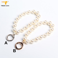 Porte-clés pendentif perle bicolore style INS 32 cm pour adolescente, chaîne de téléphone portable anti-perte perlée, sac pour écouteurs