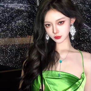 ต่างหูผู้หญิงทรงหย<span class=keywords><strong>ด</strong></span>น้ำประ<span class=keywords><strong>ด</strong></span>ับคริสตัลและเพชรพลอยรูปดอกไม้พร้อมพู่ห้อยโลหะผสม<span class=keywords><strong>ด</strong></span>ีไซน์เข็มเงิน สไตล์ยุโรปอเมริกัน ทันสมัย เหมาะเป็นของขวัญ - Product Image 3