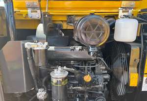 Mini-excavatrice d'occasion PC56, modèle en bon état, importée du Japon, 1 an de garantie, forte puissance de creusement, moteur Eaton 42KW, pompe à engrenages. - Product Image 3