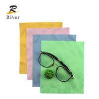 Produit populaire Couleur personnalisée Bon marché Logo personnalisé Nettoyant microfibre pour lunettes Lingettes pour écran Chiffon de nettoyage pour lentilles