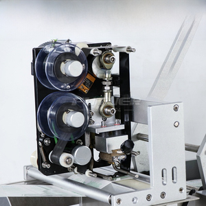 Etiquetadora Semiautomática para Botellas Redondas y Frascos Pequeños de 50dt con Codificador de Fecha - Product Image 4