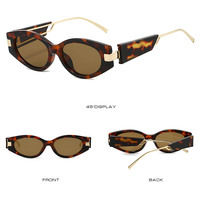 Nouvelles lunettes de soleil carrées tendance et uniques, UV400, monture intégrale, légères, pour hommes et femmes, lunettes de soleil élégantes et tendance haut de gamme