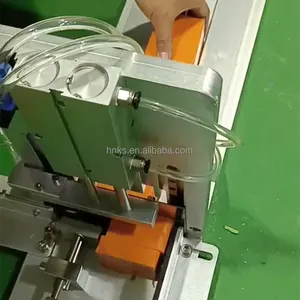 Machine à Estampiller les Savons Semi-Automatique Noire, Presse et Découpe pour Savons en Pain, Prix - Product Image 1