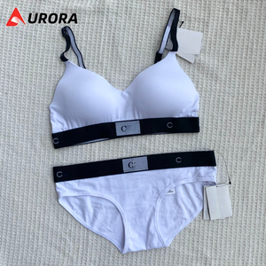 Set Intimo Femminile di Alta Qualità con Reggiseno a Balconcino e Slip, Motivo a Lettere, Disponibile in 3 Colori - Product Image 4