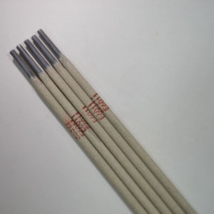 Varillas de electrodos de soldadura de carbono de alta calidad 6011 <span class=keywords><strong>Electrodo</strong></span> descendente vertical de celulosa para soldadura de tuberías - Product Image 1