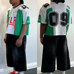 Maillot de football américain personnalisé surdimensionné à manches courtes et col en V, coupe carrée, sublimation, style streetwear, t-shirt de football - Product Image 4