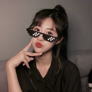 نظارات بيكسل على طراز الأنمي، نظارات شمسية موزاييك ضبابية للتنكر والأداء المضحك ووسائل التواصل الاجتماعي - Product Image 2