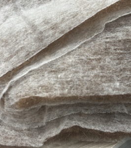 <span class=keywords><strong>Guata</strong></span> de Alpaca de 120GSM con revestimiento no tejido para edredones y prendas de vestir - Product Image 4