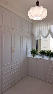 Gabinetes de Cocina Modulares Estilo Shaker, Ensamblables, de Madera Sólida, Puertas y Cajones Personalizados, Encimeras de <span class=keywords><strong>Resina</strong></span> Laminada, Grifo - Product Image 4