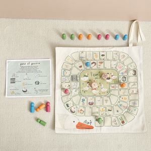 Juego <span class=keywords><strong>de</strong></span> mesa portátil <span class=keywords><strong>de</strong></span> lona <span class=keywords><strong>de</strong></span> doble cara, juego <span class=keywords><strong>de</strong></span> ganso y Ludo, con peones y <span class=keywords><strong>dados</strong></span> <span class=keywords><strong>de</strong></span> madera, juguete <span class=keywords><strong>de</strong></span> viaje para niños y adultos - Product Image 2