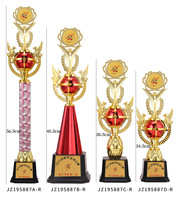 Nuevo diseño, trofeo de flores pequeñas para estudiantes, recuerdo personalizado, competición deportiva de fútbol, trofeo de plástico de Color