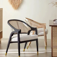 Fauteuil contemporain en bois massif pour une personne design mobilier de restaurant