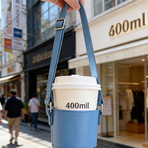 Porte-gobelet isotherme classique en cuir PU personnalisé, résistant à la chaleur, écologique, avec bandoulière pour - Product Image 5