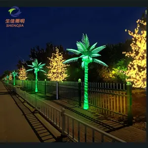 工厂出售大型室外室内商场装饰绿色椰子扇叶 LED 人造椰子树